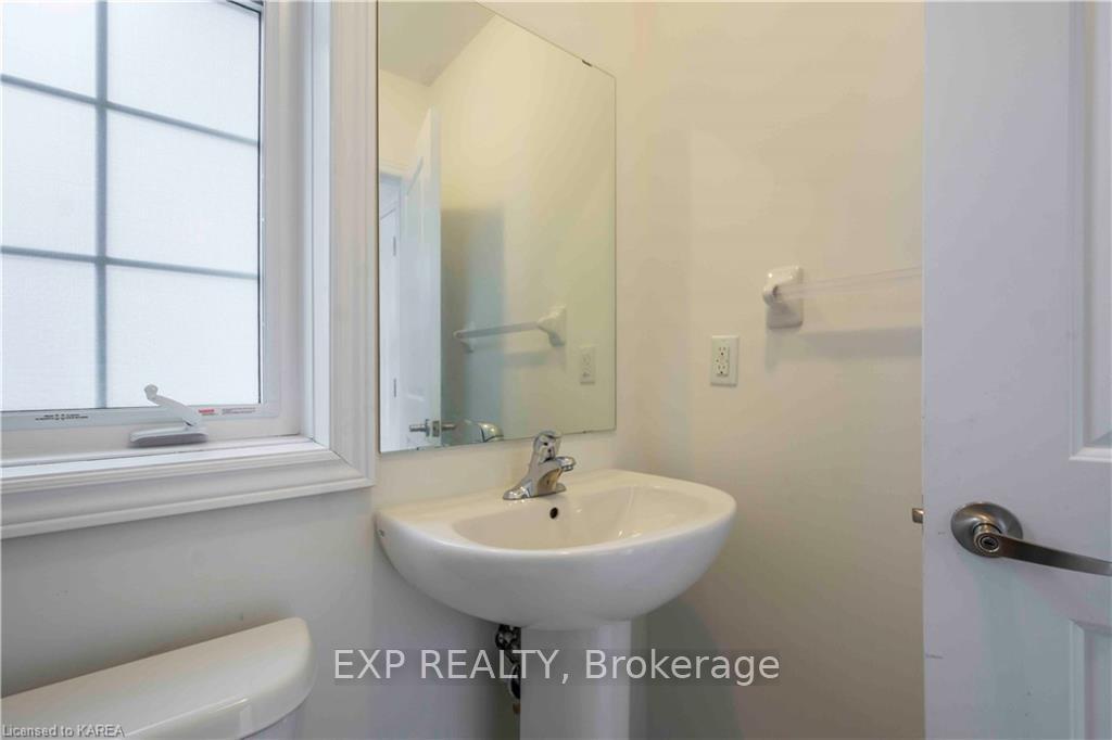 Photo 13 of 28 Summer Breeze Drive N, Quinte West, Murray Ward — HOMEH