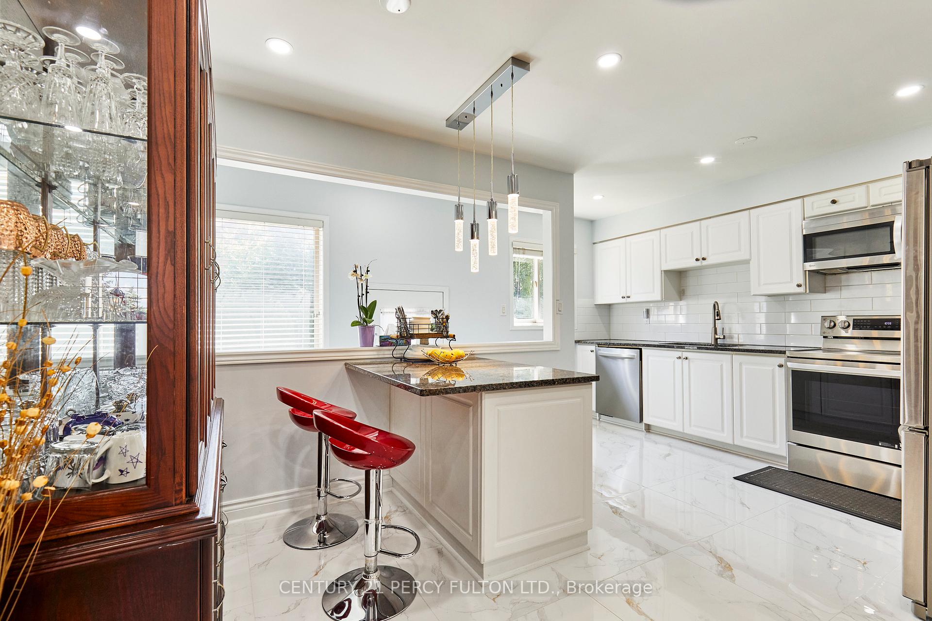 Photo 8 of 483 Ormond Drive, Oshawa, Samac — HOMEH