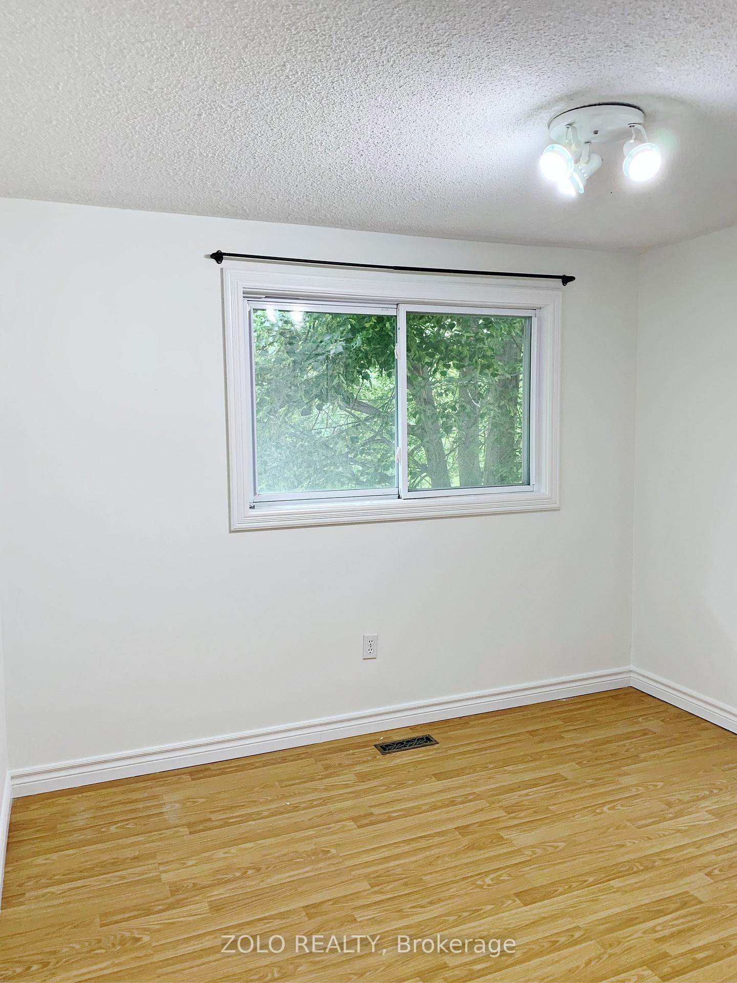 Photo 8 of Unit Main and Upper Unit Only, 576 Camelot Drive, Oshawa, Eastdale — HOMEH