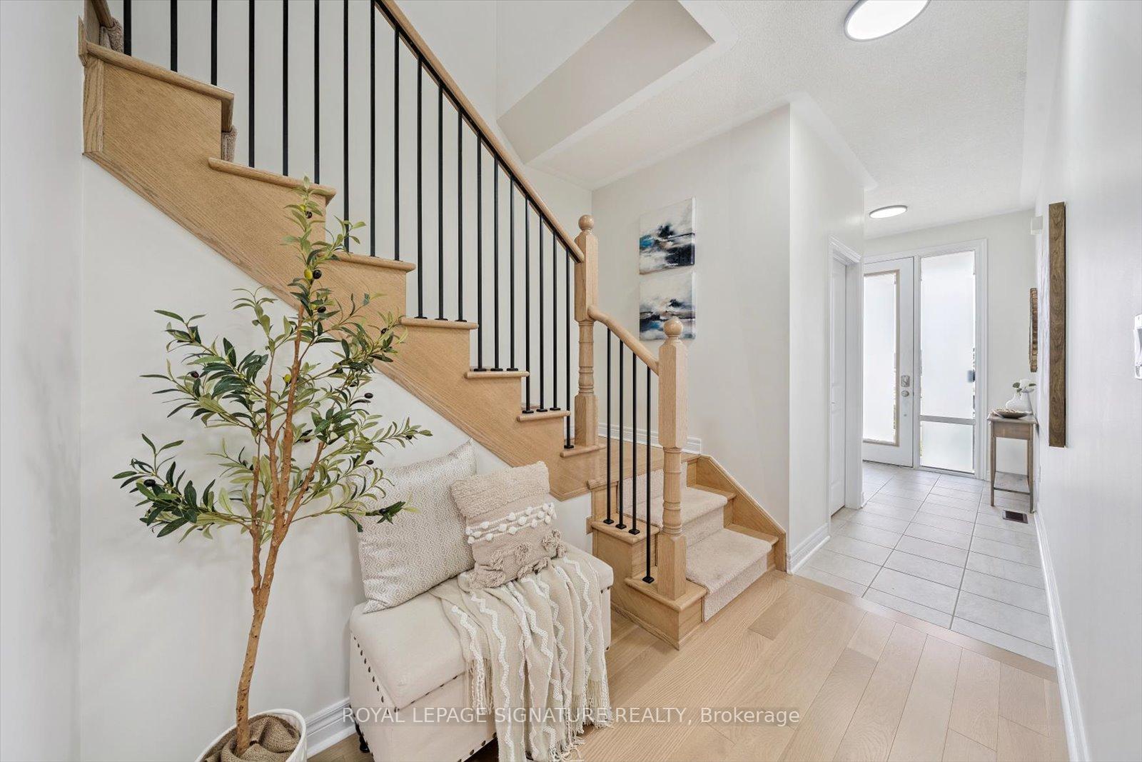 Photo 6 of 1156 Drawstring Lane, Pickering, Rural Pickering — HOMEH