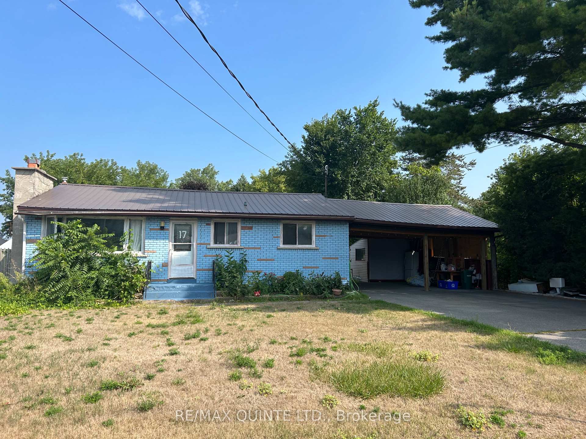 Photo 2 of 17 Quinte Road, Quinte West, Sidney Ward — HOMEH