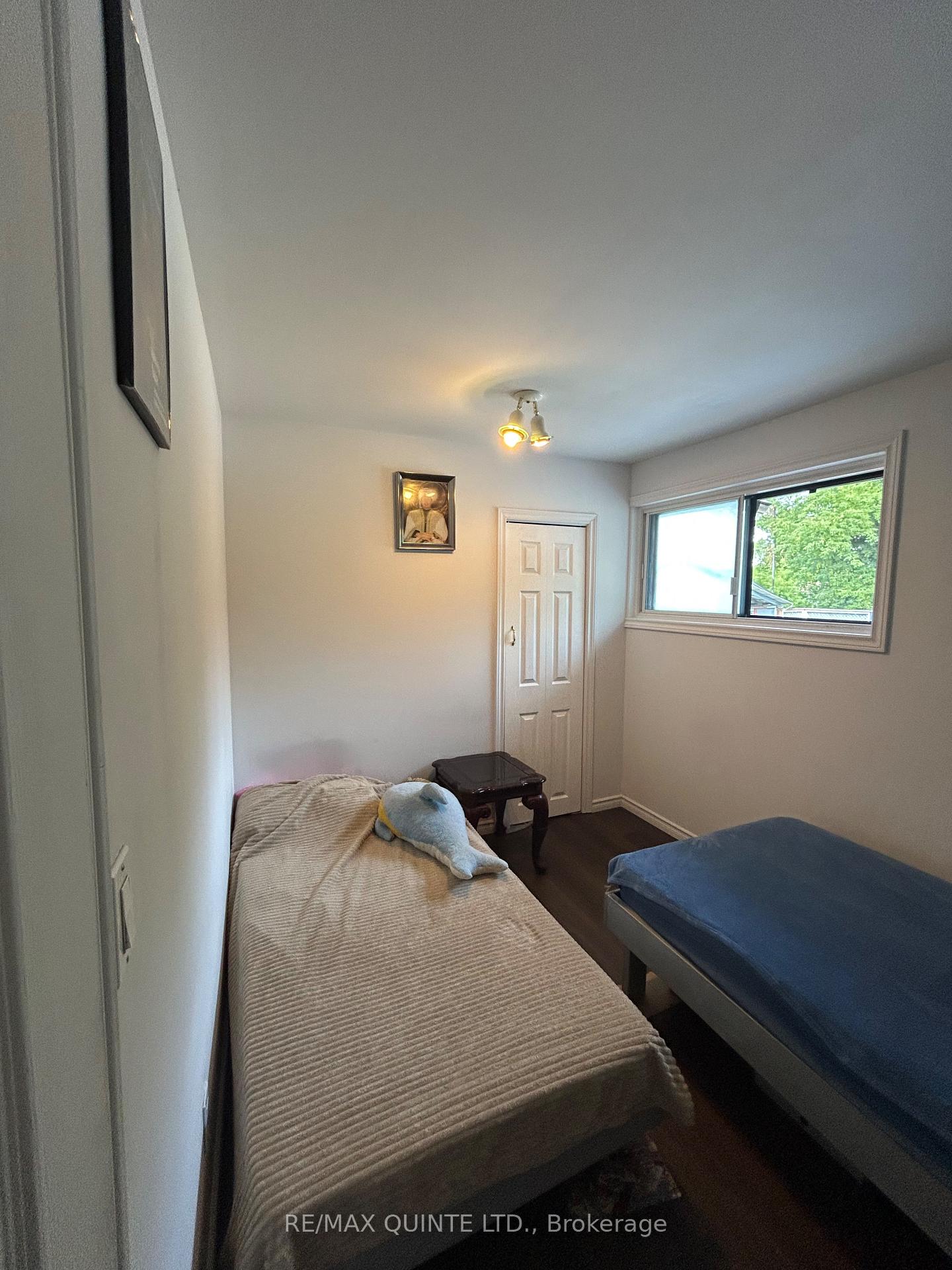 Photo 5 of 17 Quinte Road, Quinte West, Sidney Ward — HOMEH