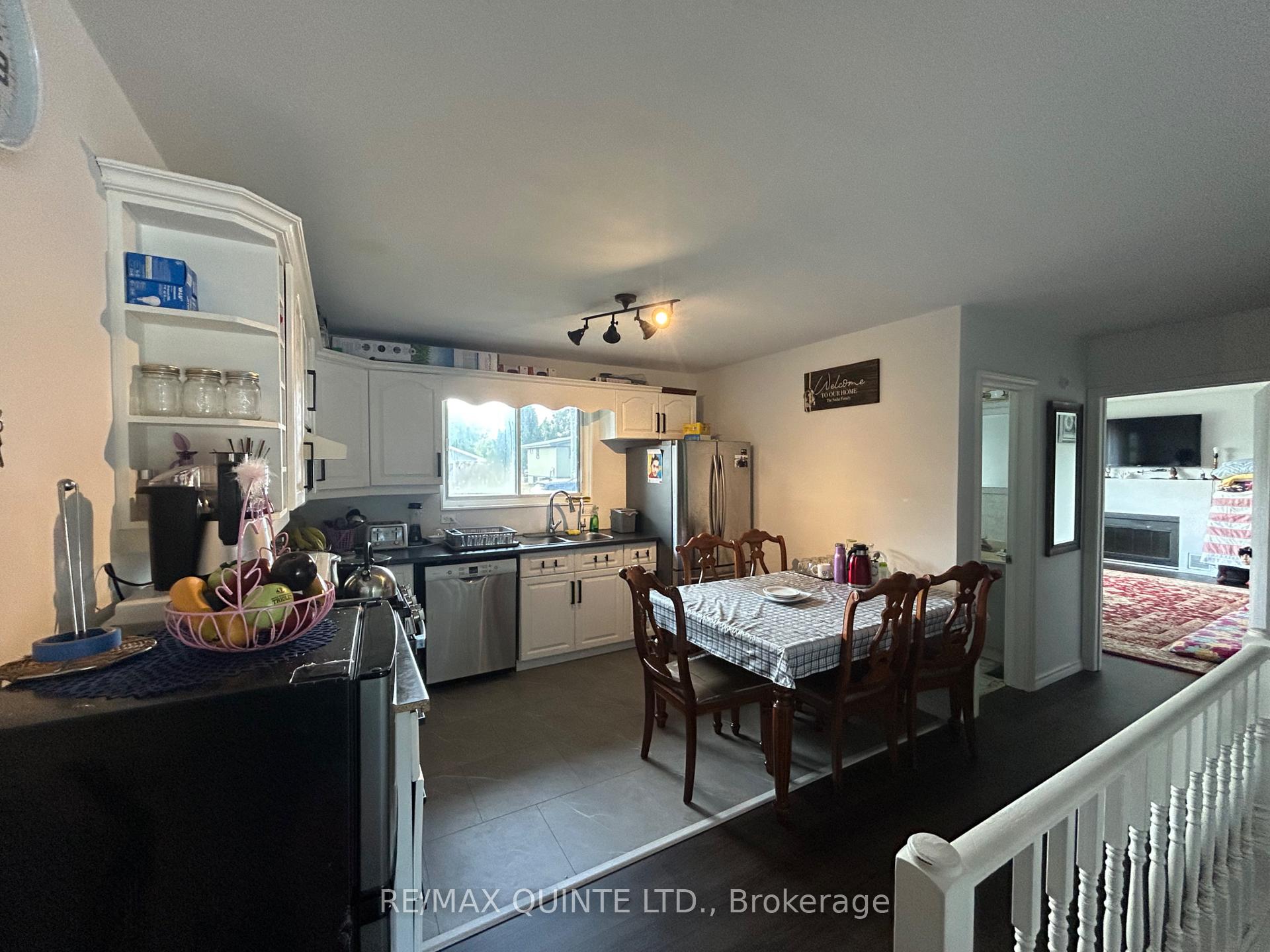 Photo 7 of 17 Quinte Road, Quinte West, Sidney Ward — HOMEH