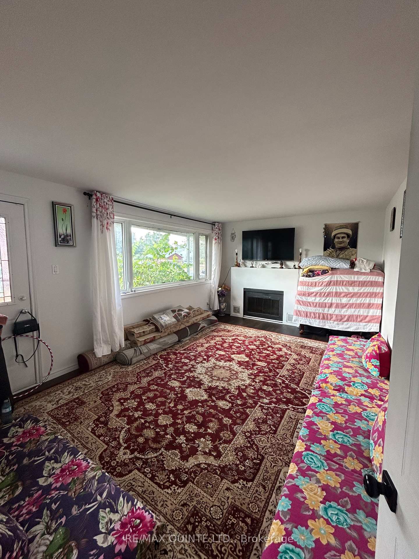 Photo 9 of 17 Quinte Road, Quinte West, Sidney Ward — HOMEH