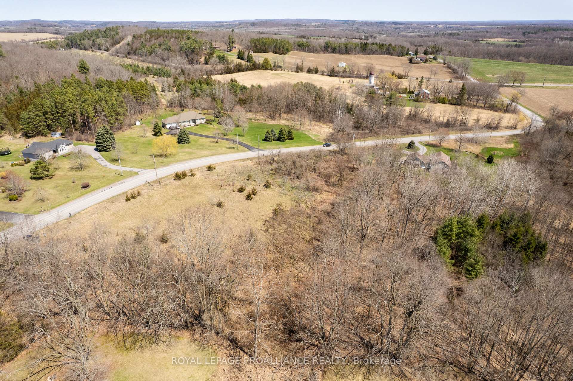 Photo 5 of 517 Downs Road, Quinte West, Murray Ward — HOMEH