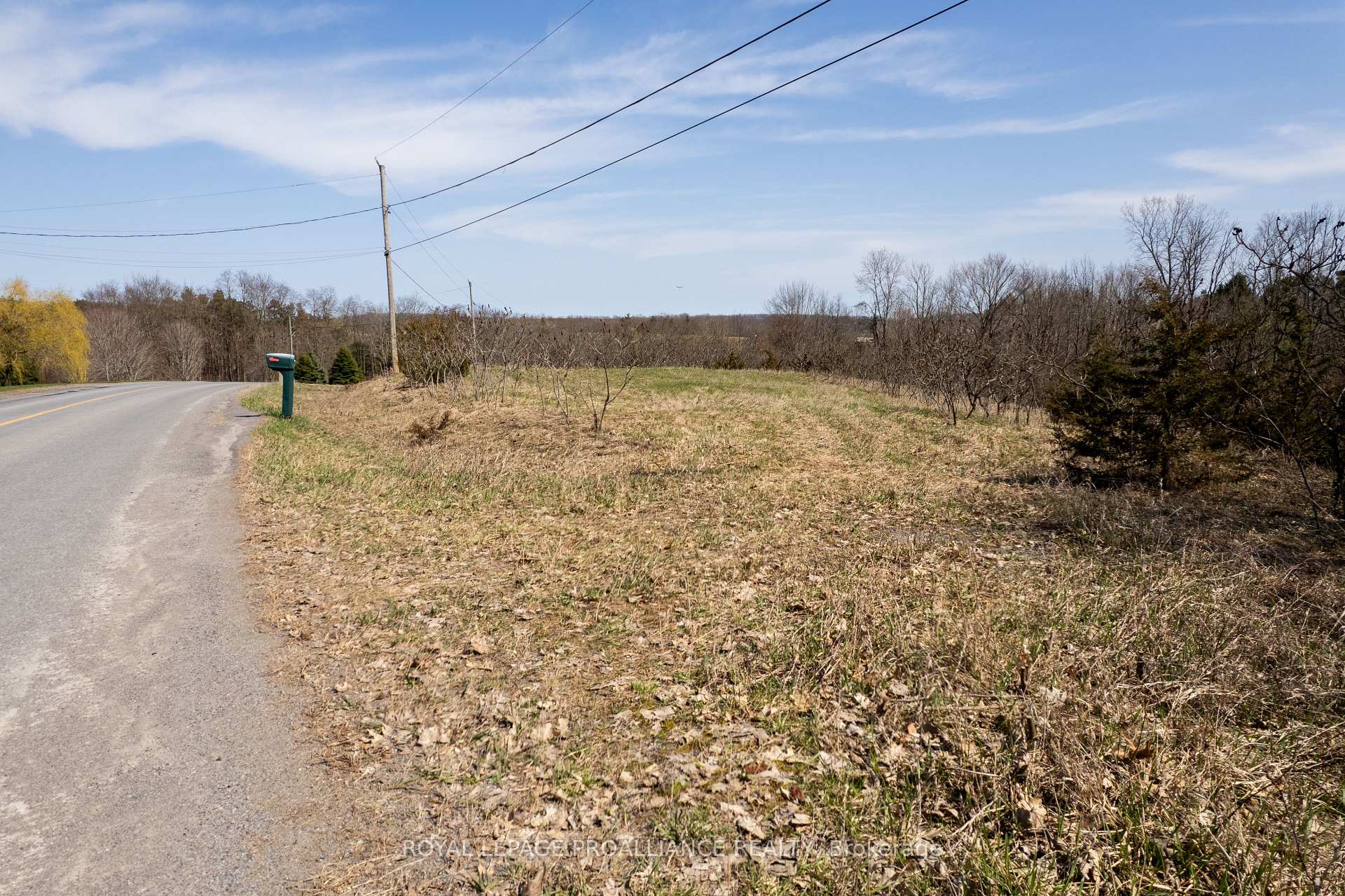 Photo 9 of 517 Downs Road, Quinte West, Murray Ward — HOMEH