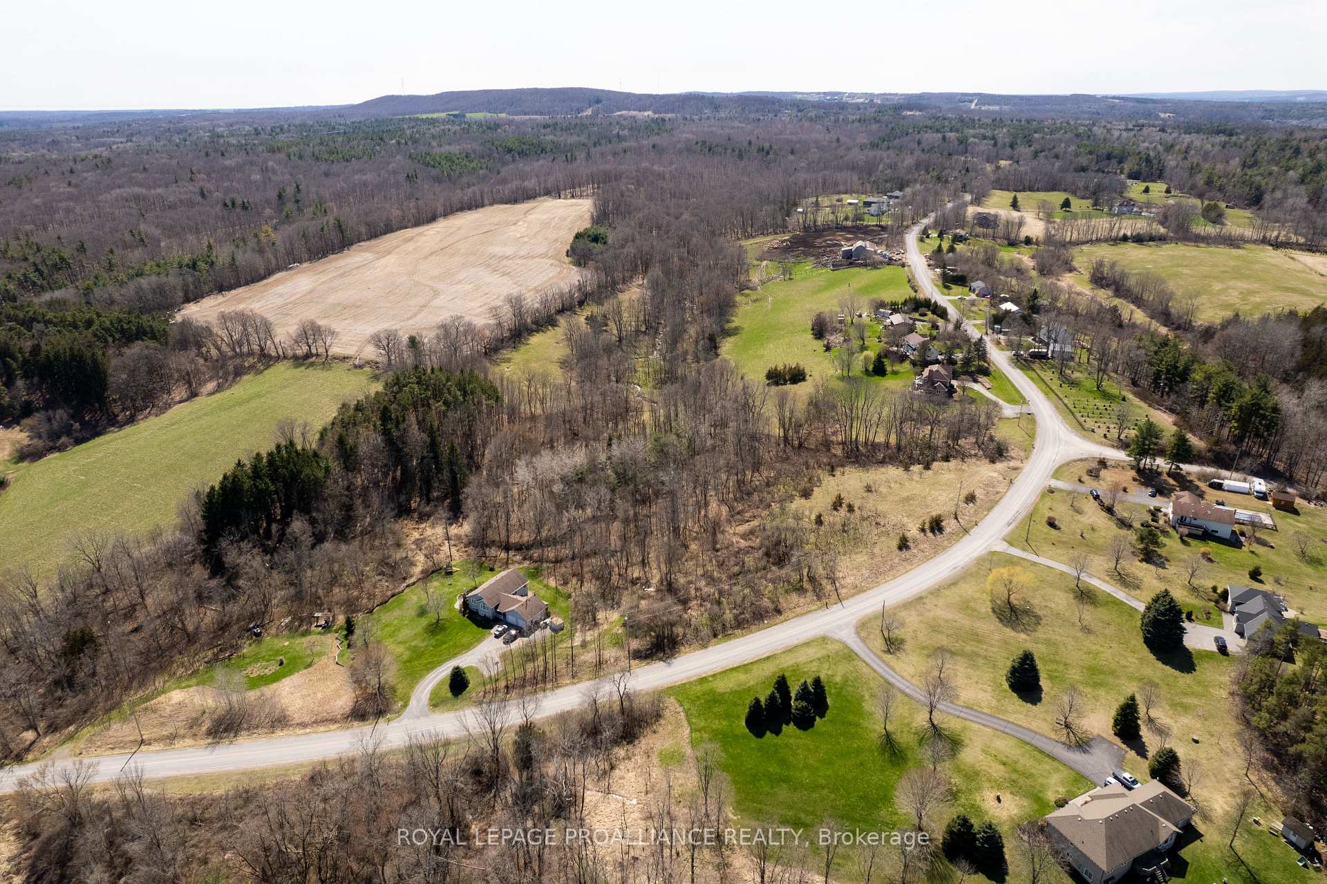 Photo 11 of 517 Downs Road, Quinte West, Murray Ward — HOMEH