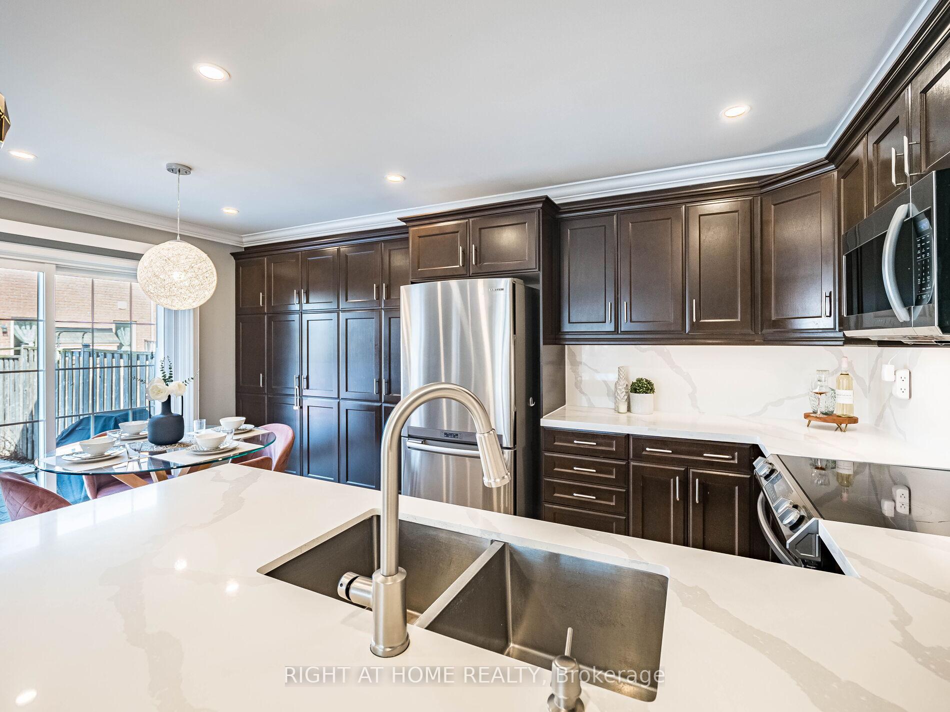 Photo 19 of 645 Gervais Terrace, Milton, Coates — HOMEH