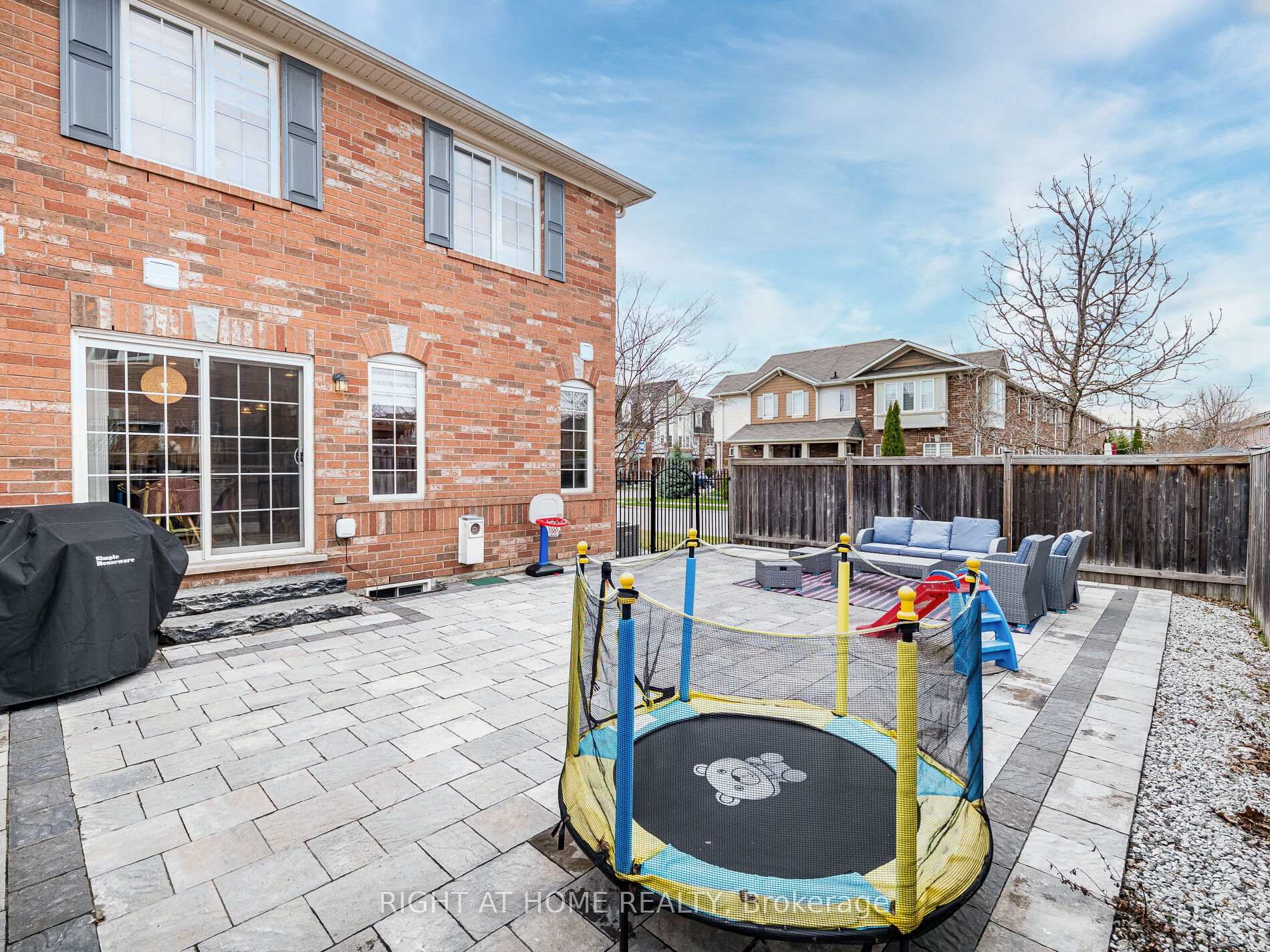Photo 41 of 645 Gervais Terrace, Milton, Coates — HOMEH