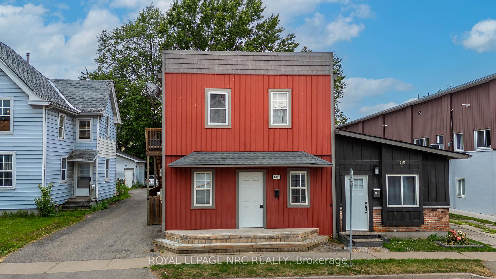 Front of 608 King Street