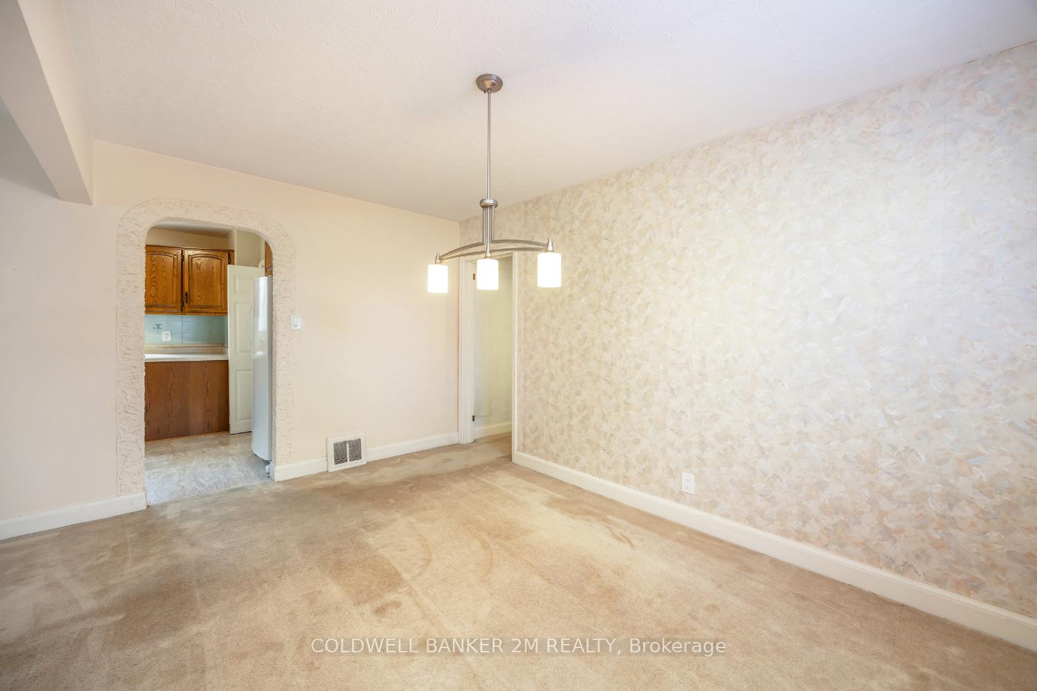 Photo 8 of 470 Colborne Street E, Oshawa, O'Neill — HOMEH