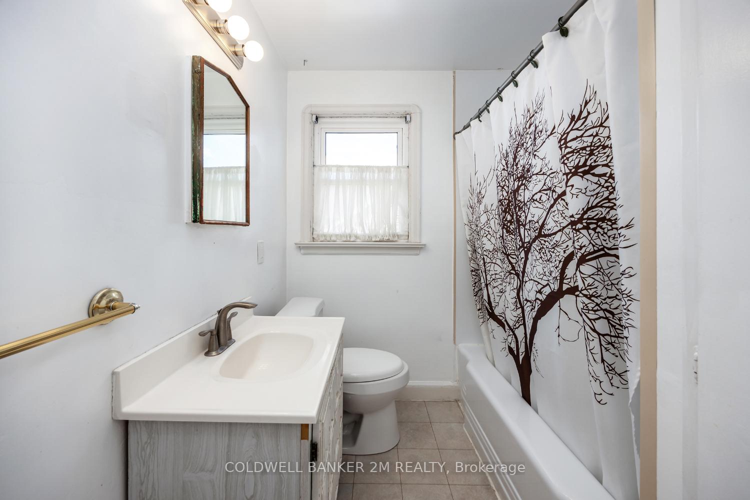 Photo 9 of 470 Colborne Street E, Oshawa, O'Neill — HOMEH