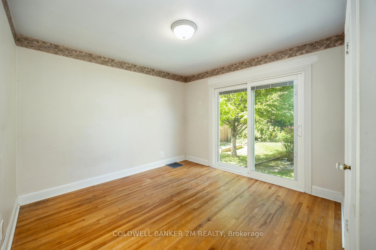 Photo 13 of 470 Colborne Street E, Oshawa, O'Neill — HOMEH
