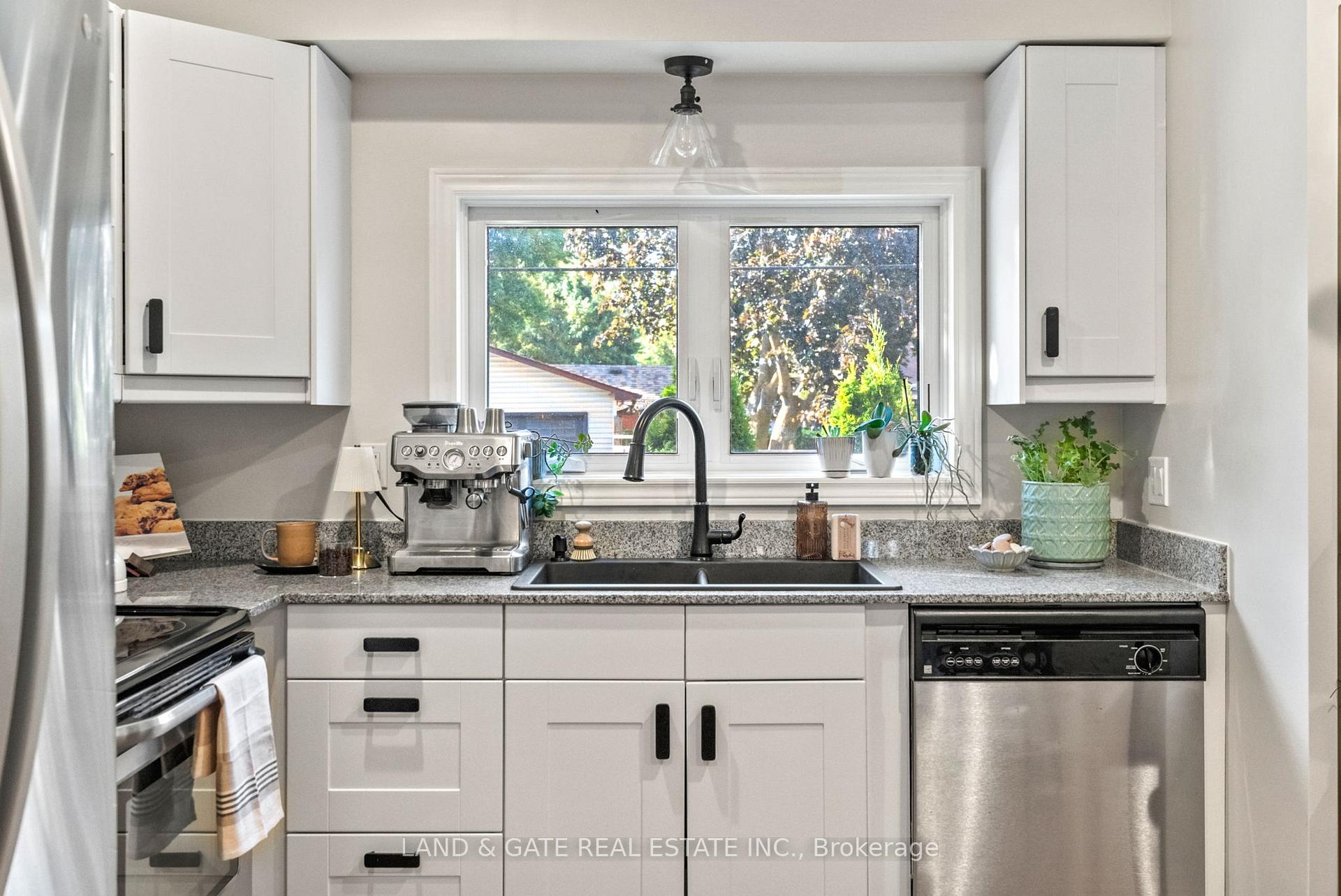 Photo 11 of 155 Rosedale Avenue, Oshawa, O'Neill — HOMEH