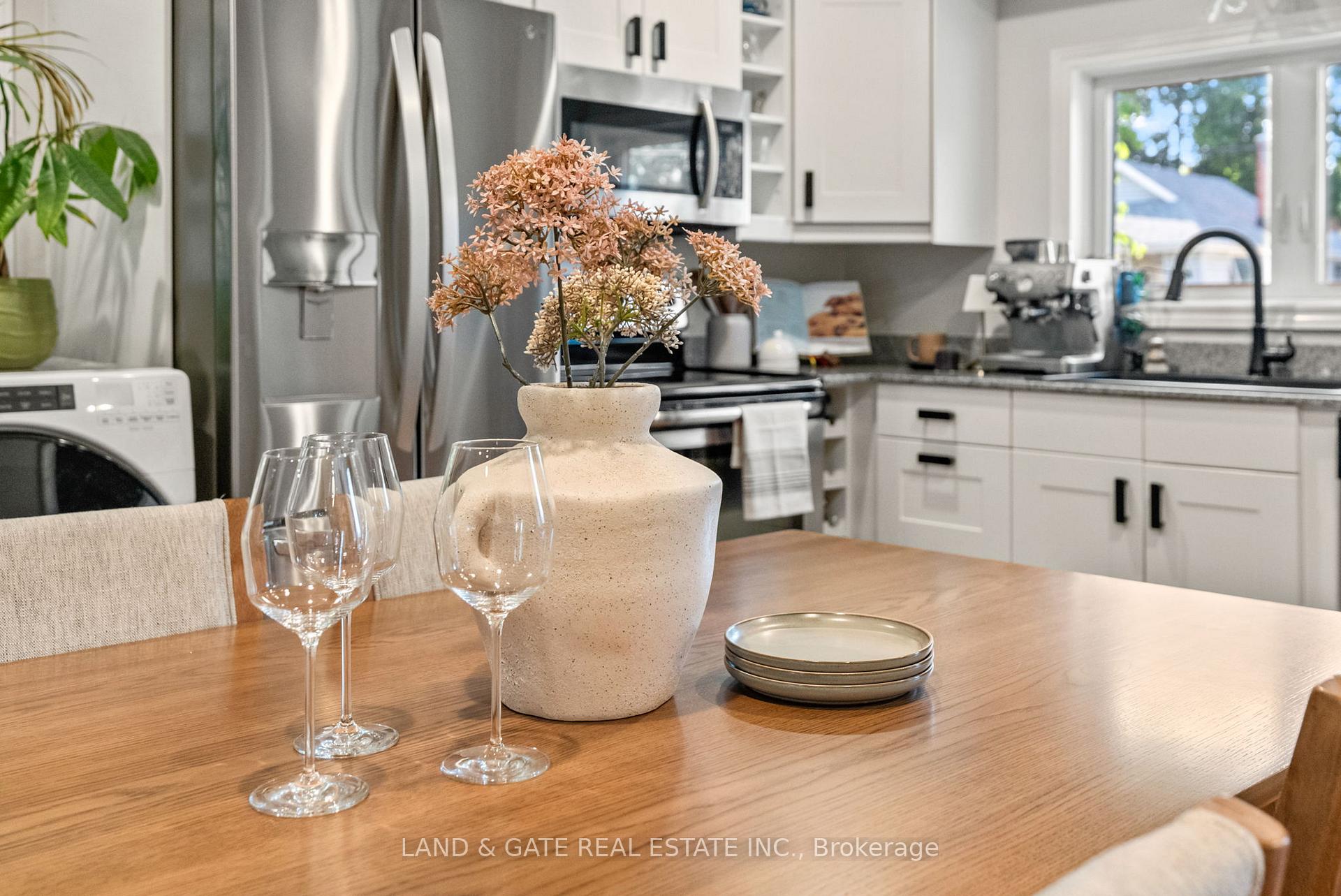 Photo 16 of 155 Rosedale Avenue, Oshawa, O'Neill — HOMEH