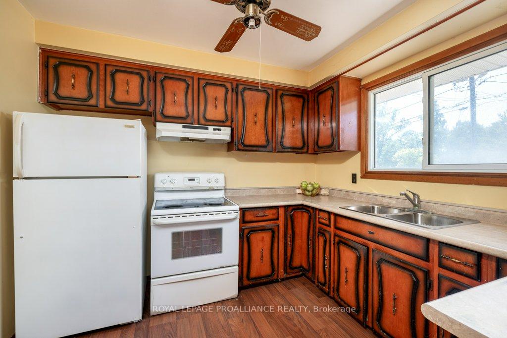 Photo 11 of 350 Mill Street, Quinte West, Murray Ward — HOMEH
