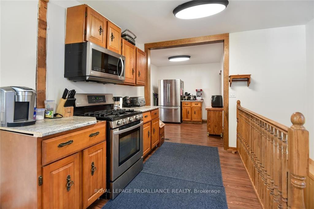 Photo 8 of 470 Dibble Street W, Prescott — HOMEH