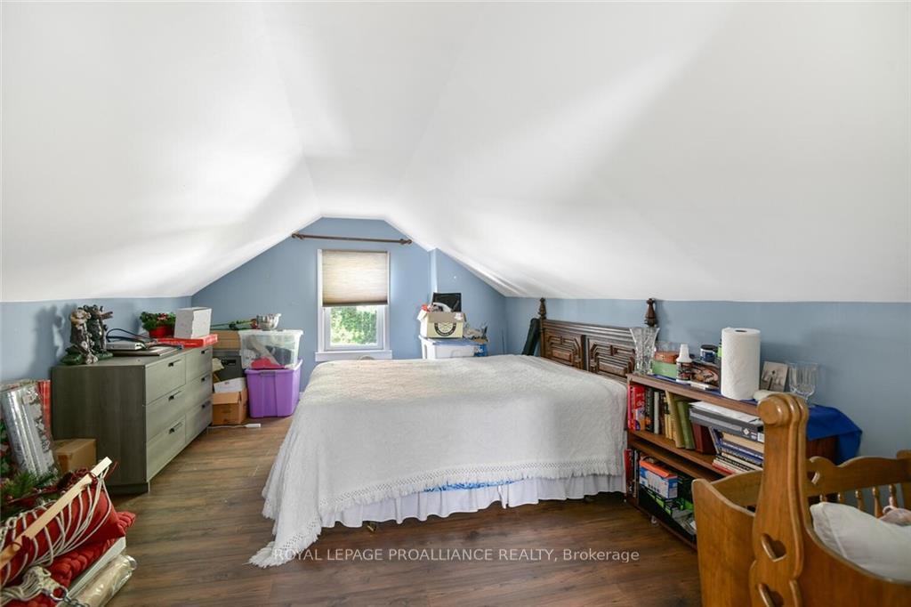 Photo 11 of 470 Dibble Street W, Prescott — HOMEH