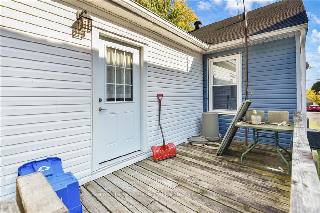 Photo 13 of 470 Dibble Street W, Prescott — HOMEH