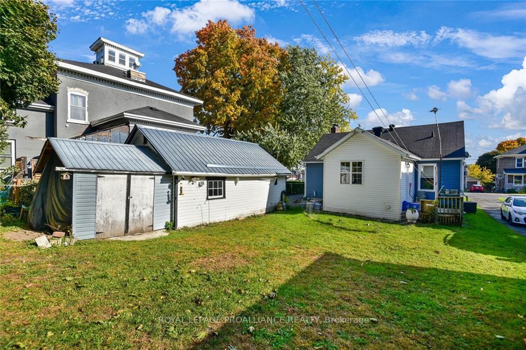 Photo 15 of 470 Dibble Street W, Prescott — HOMEH