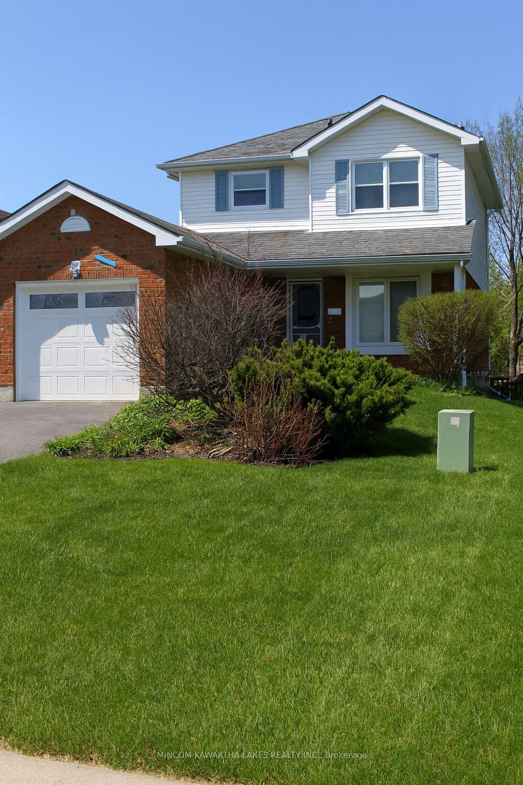 Front of 1134 Huntington Circle
