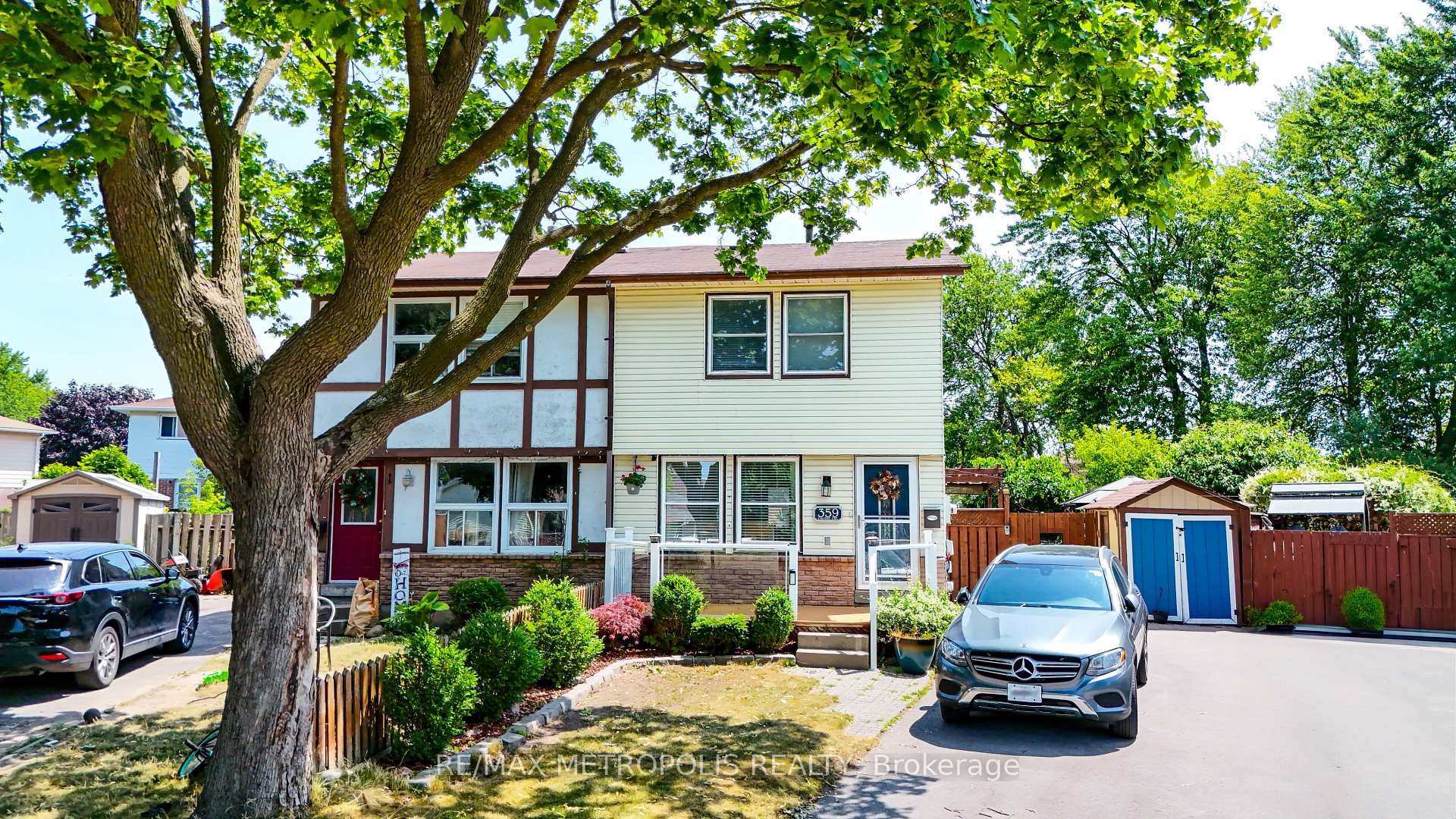 Photo 1 of 359 Calvert Court, Oshawa, Lakeview — HOMEH