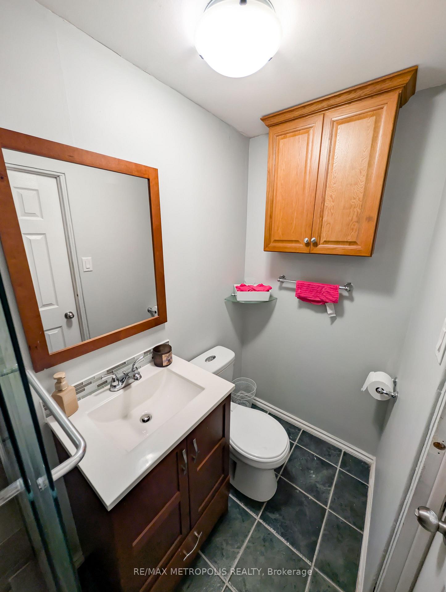 Photo 32 of 359 Calvert Court, Oshawa, Lakeview — HOMEH