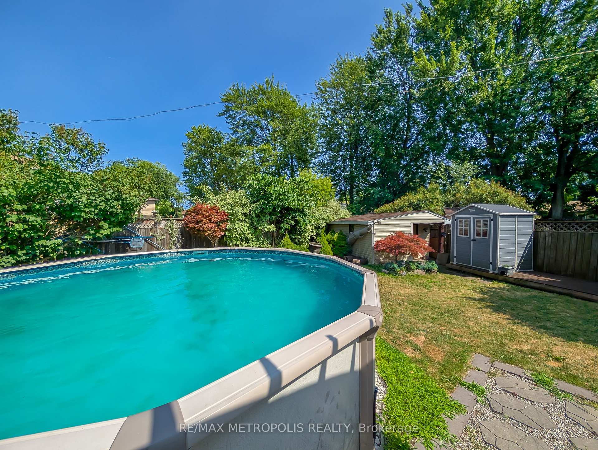 Photo 38 of 359 Calvert Court, Oshawa, Lakeview — HOMEH