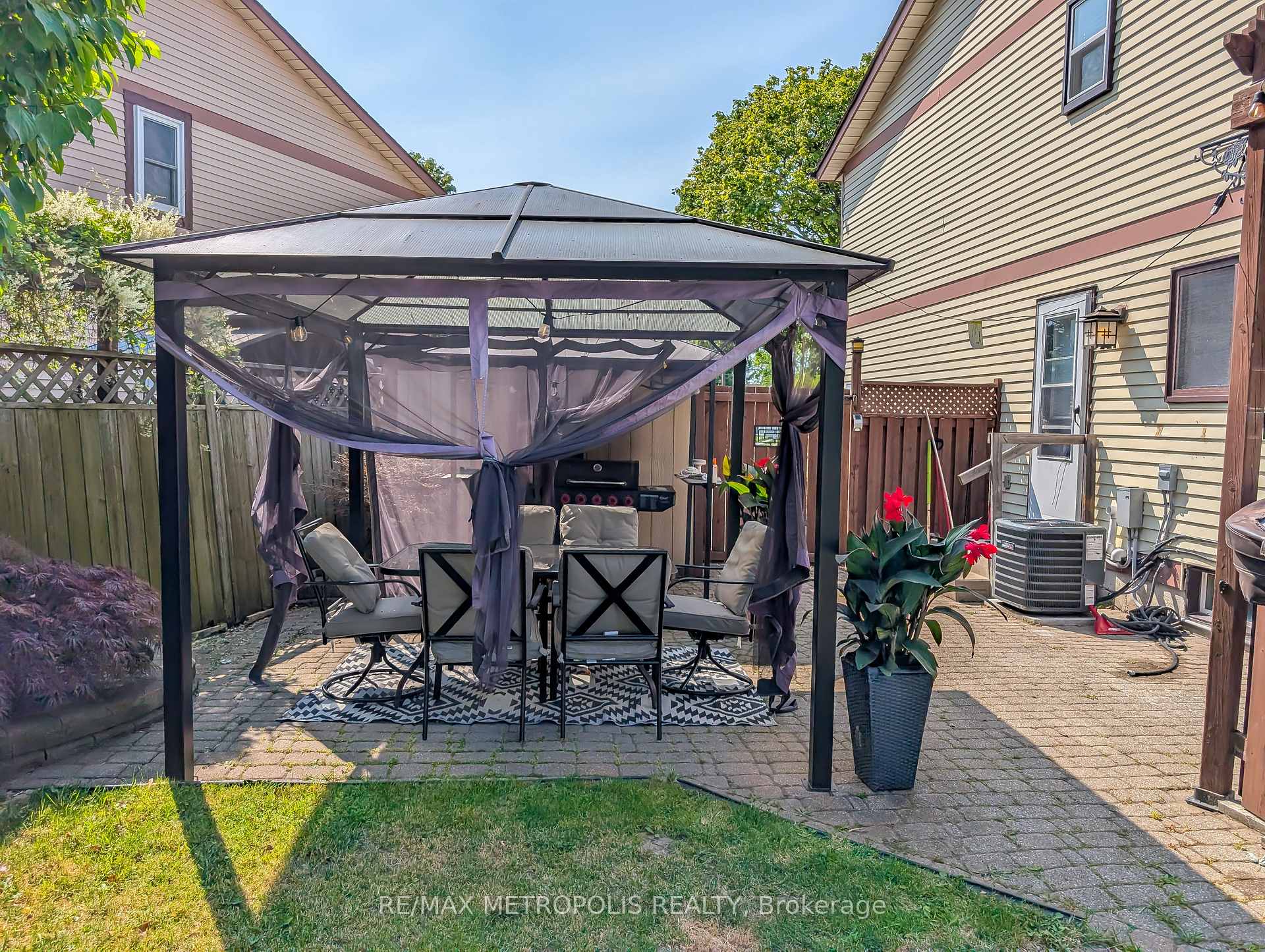 Photo 42 of 359 Calvert Court, Oshawa, Lakeview — HOMEH