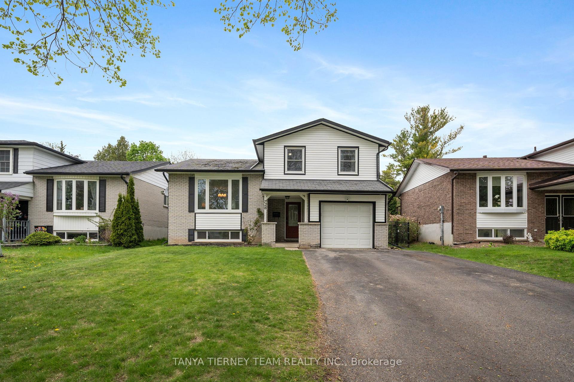 Front of 728 Bermuda Avenue