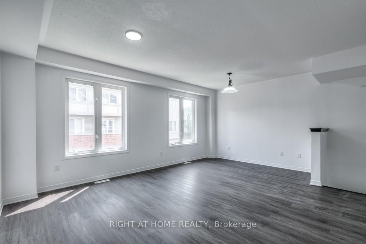 Photo 8 of Unit 60, 1850 Kingston Road, Pickering, Village East — HOMEH