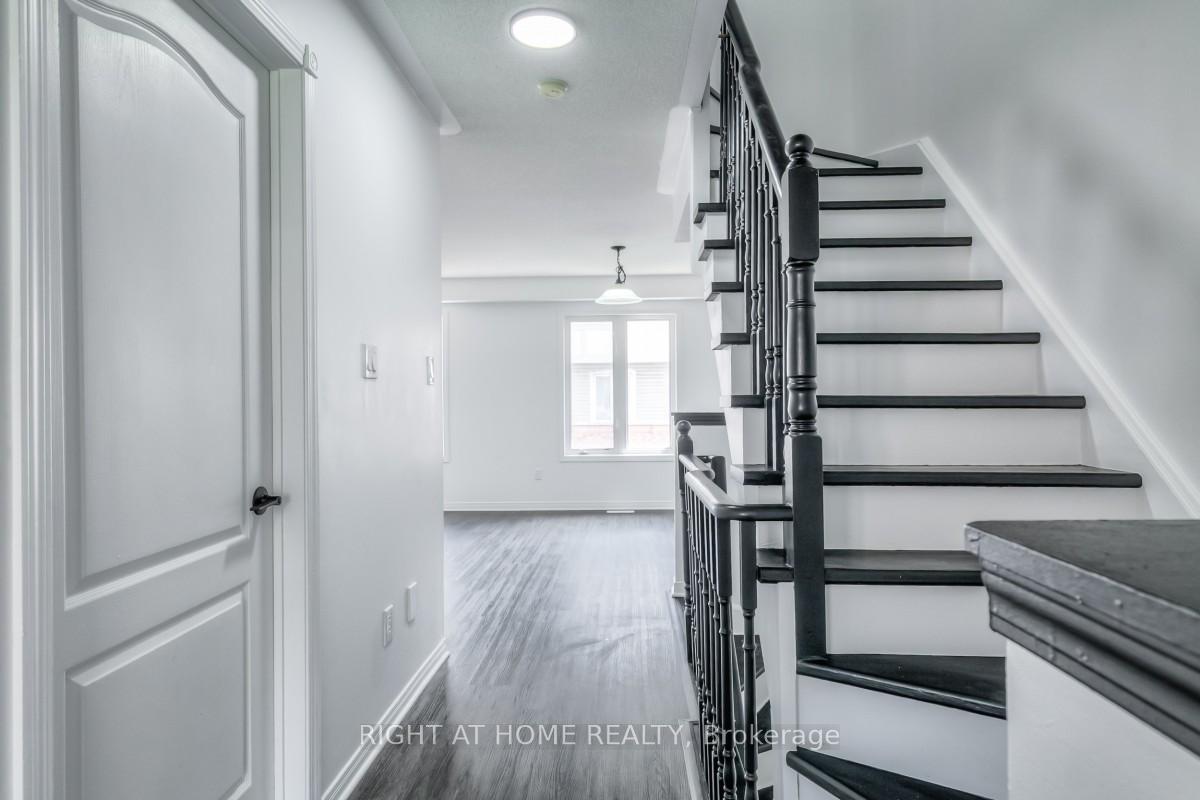 Photo 15 of Unit 60, 1850 Kingston Road, Pickering, Village East — HOMEH