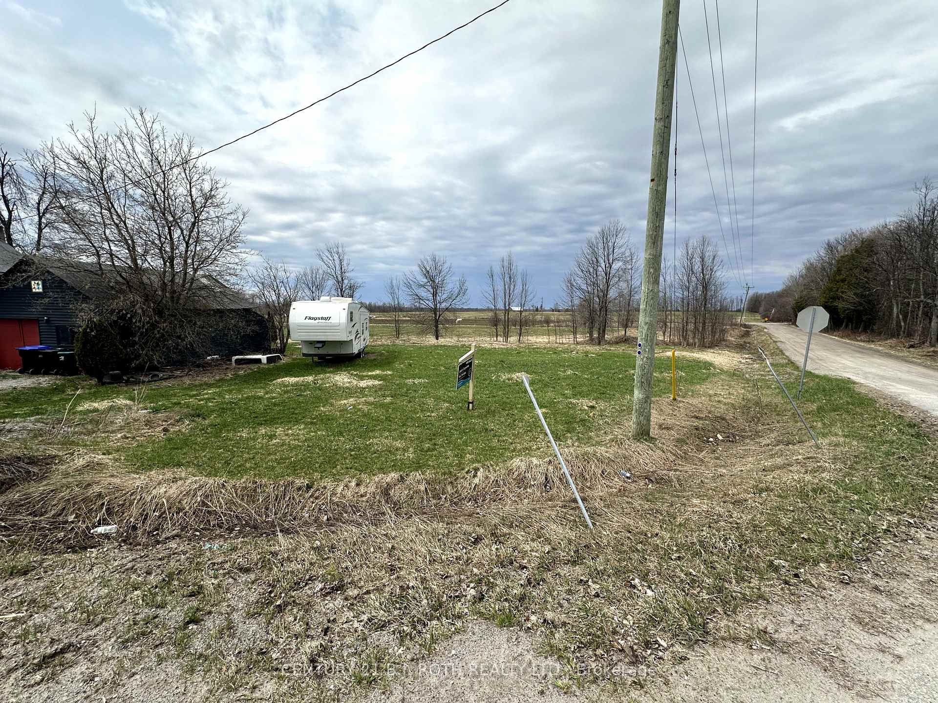 Photo 2 of 3364 Monck Road, Ramara, Rural Ramara — HOMEH