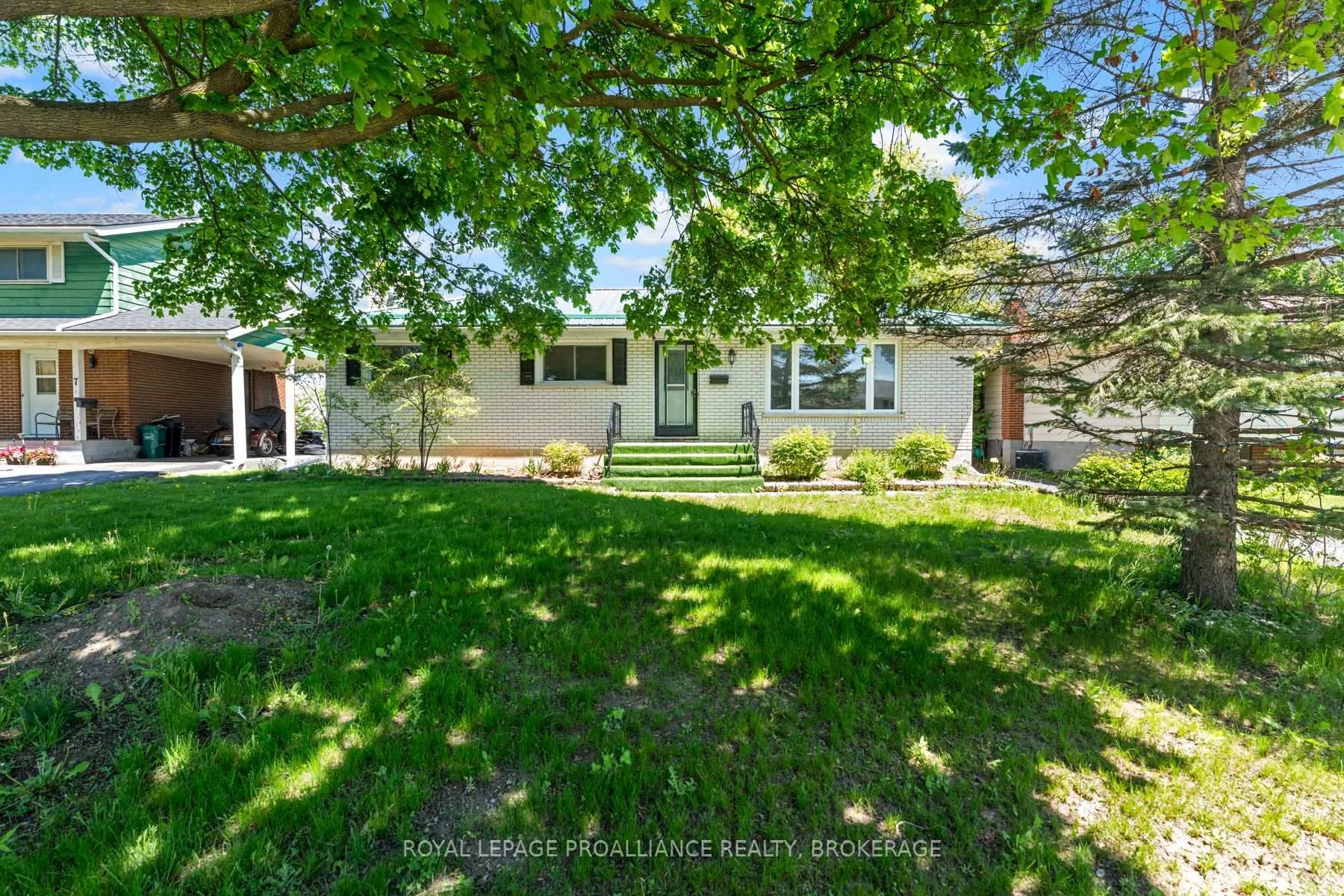 Photo 1 of 5 Armour Crescent, Quinte West, Trenton Ward — HOMEH