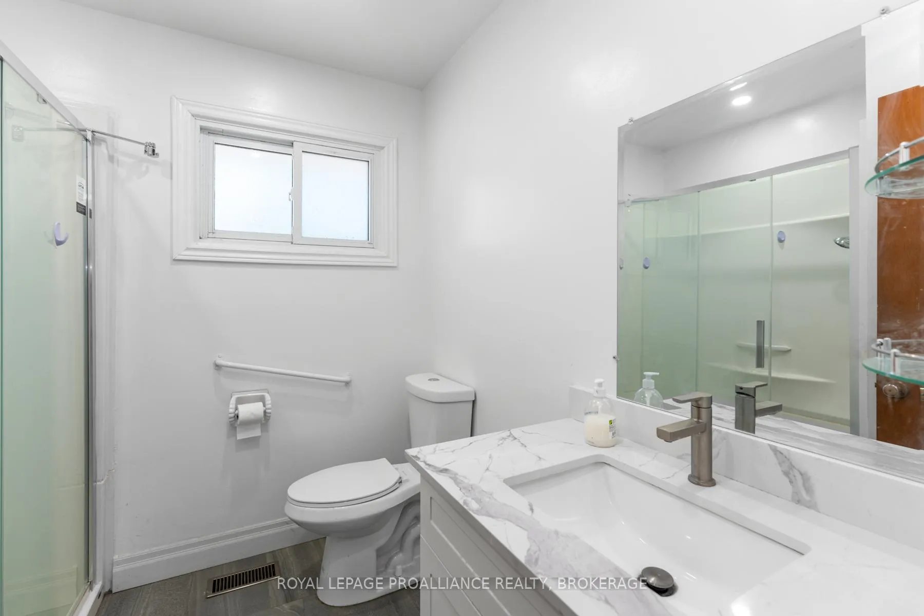 Photo 16 of 5 Armour Crescent, Quinte West, Trenton Ward — HOMEH