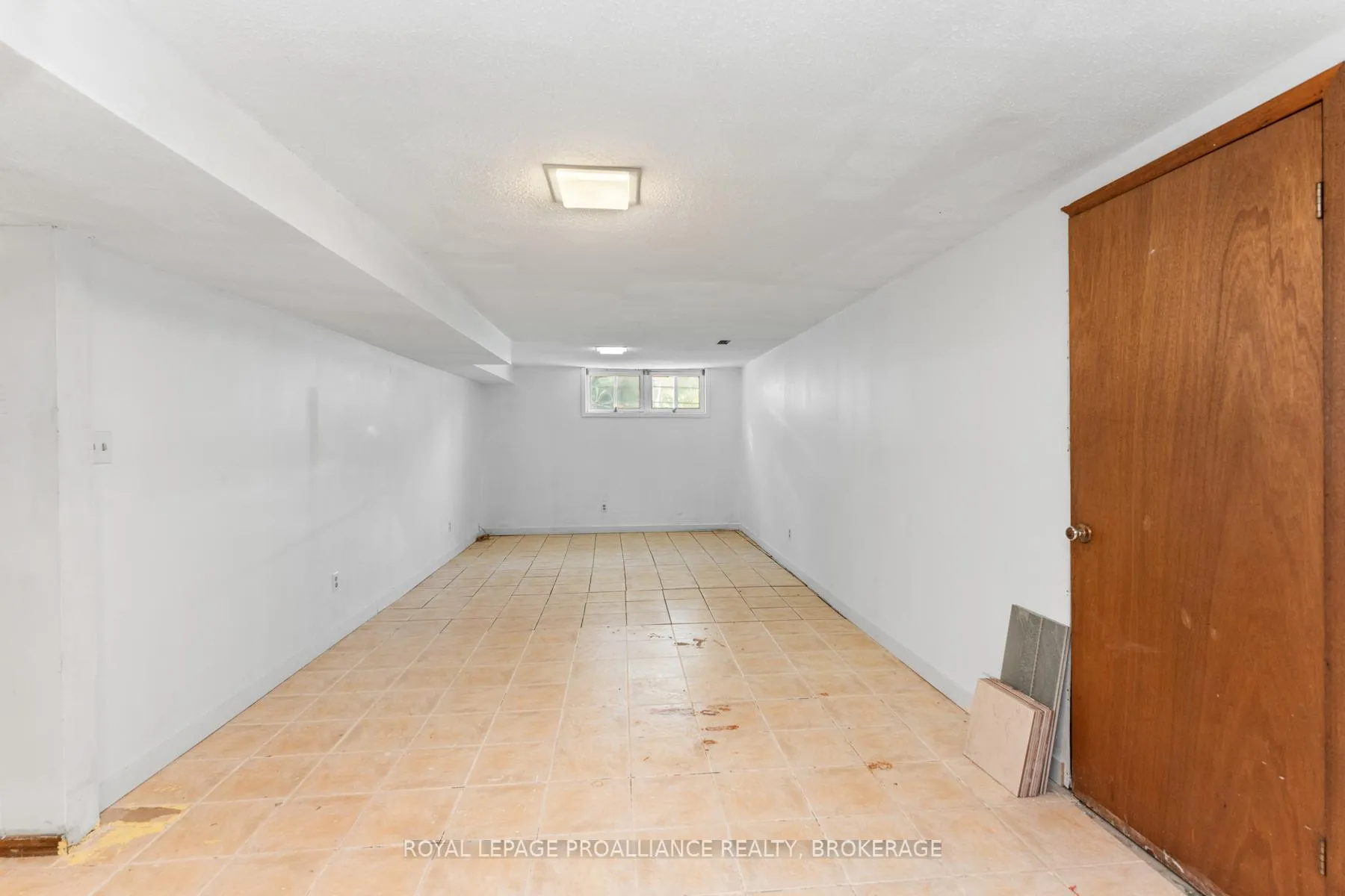 Photo 21 of 5 Armour Crescent, Quinte West, Trenton Ward — HOMEH