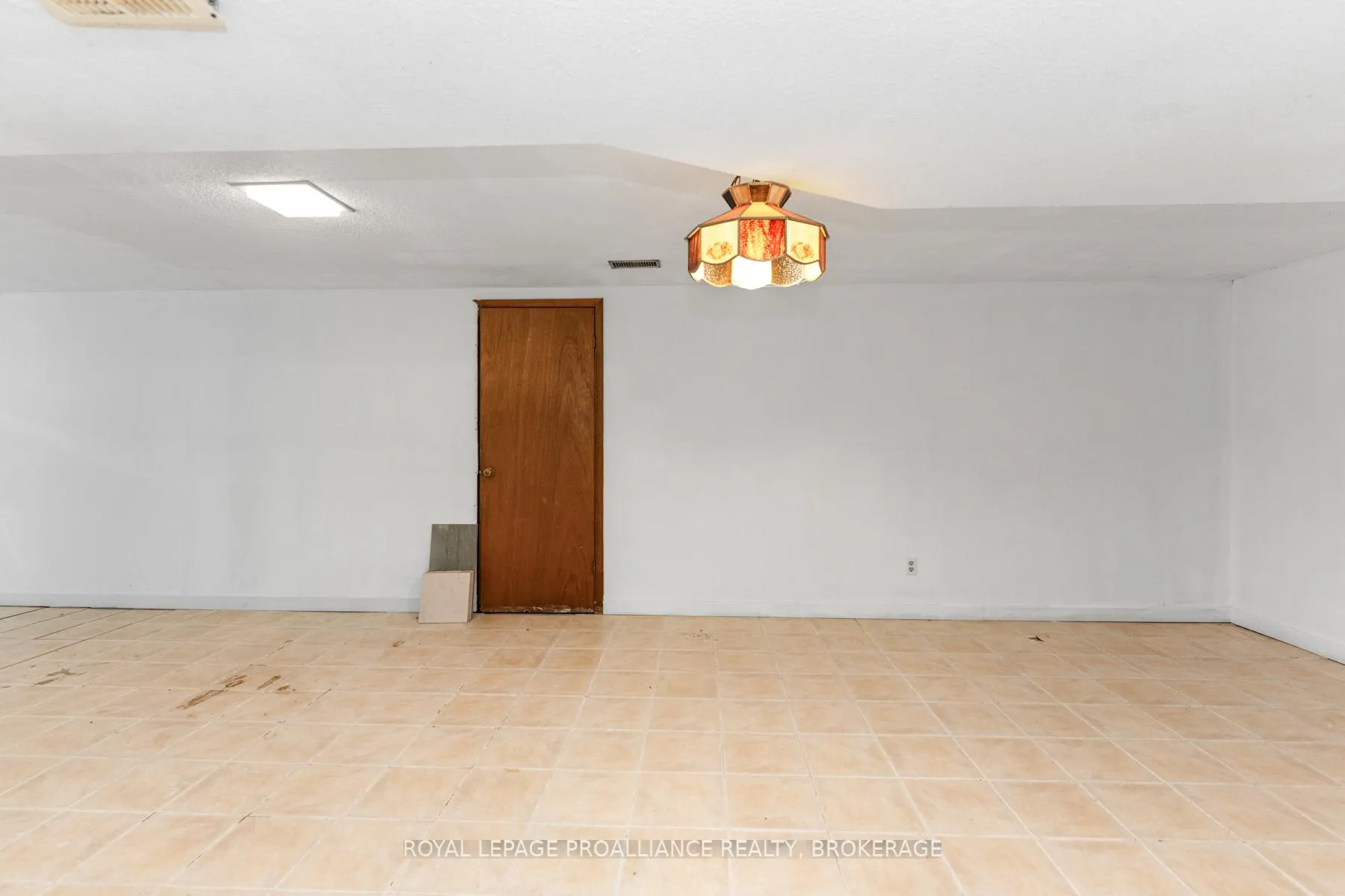 Photo 24 of 5 Armour Crescent, Quinte West, Trenton Ward — HOMEH
