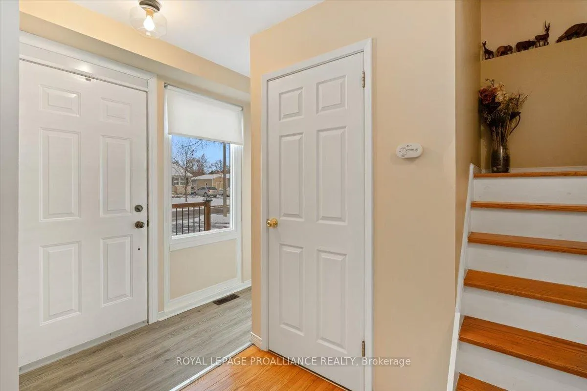 Photo 4 of 20 McQuade Drive, Quinte West, Trenton Ward — HOMEH