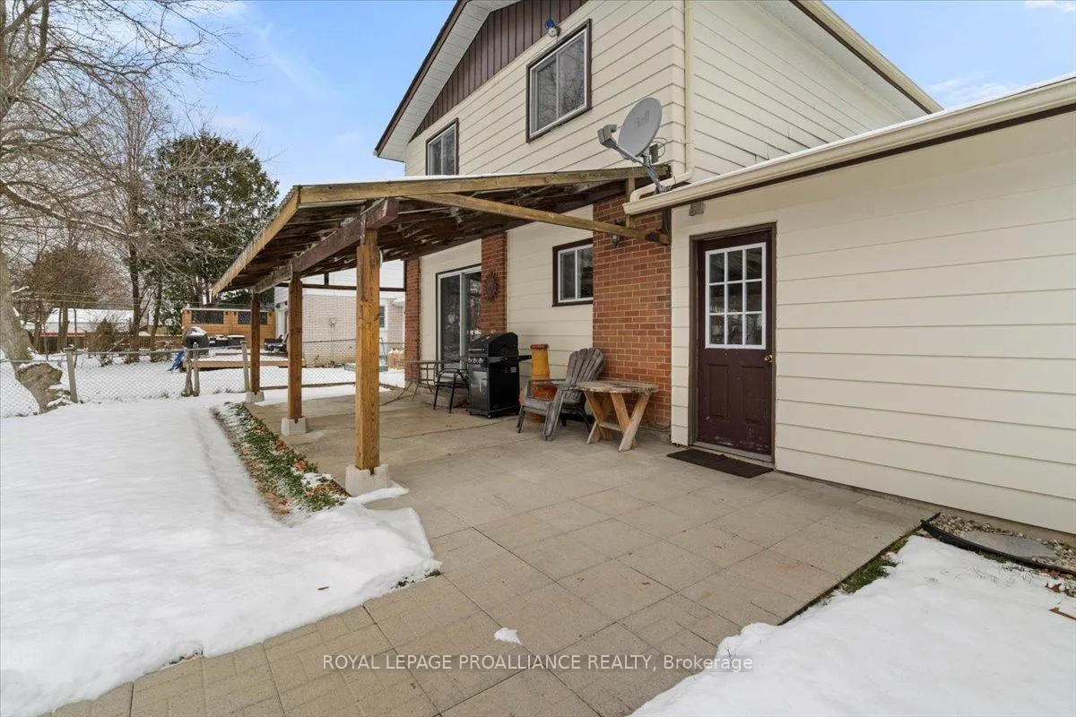 Photo 37 of 20 McQuade Drive, Quinte West, Trenton Ward — HOMEH