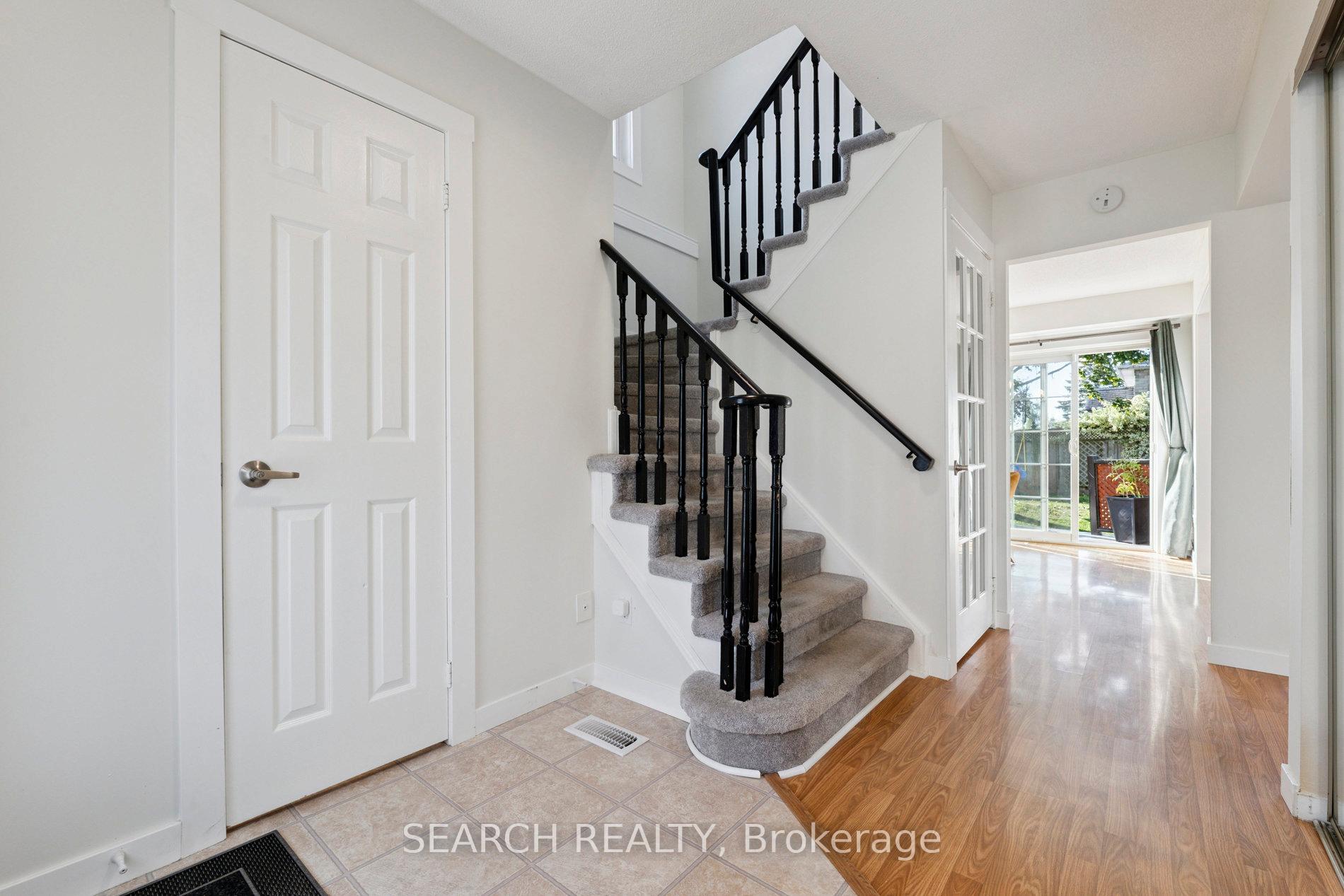 Photo 5 of 955 Renaissance Drive, Oshawa, Lakeview — HOMEH