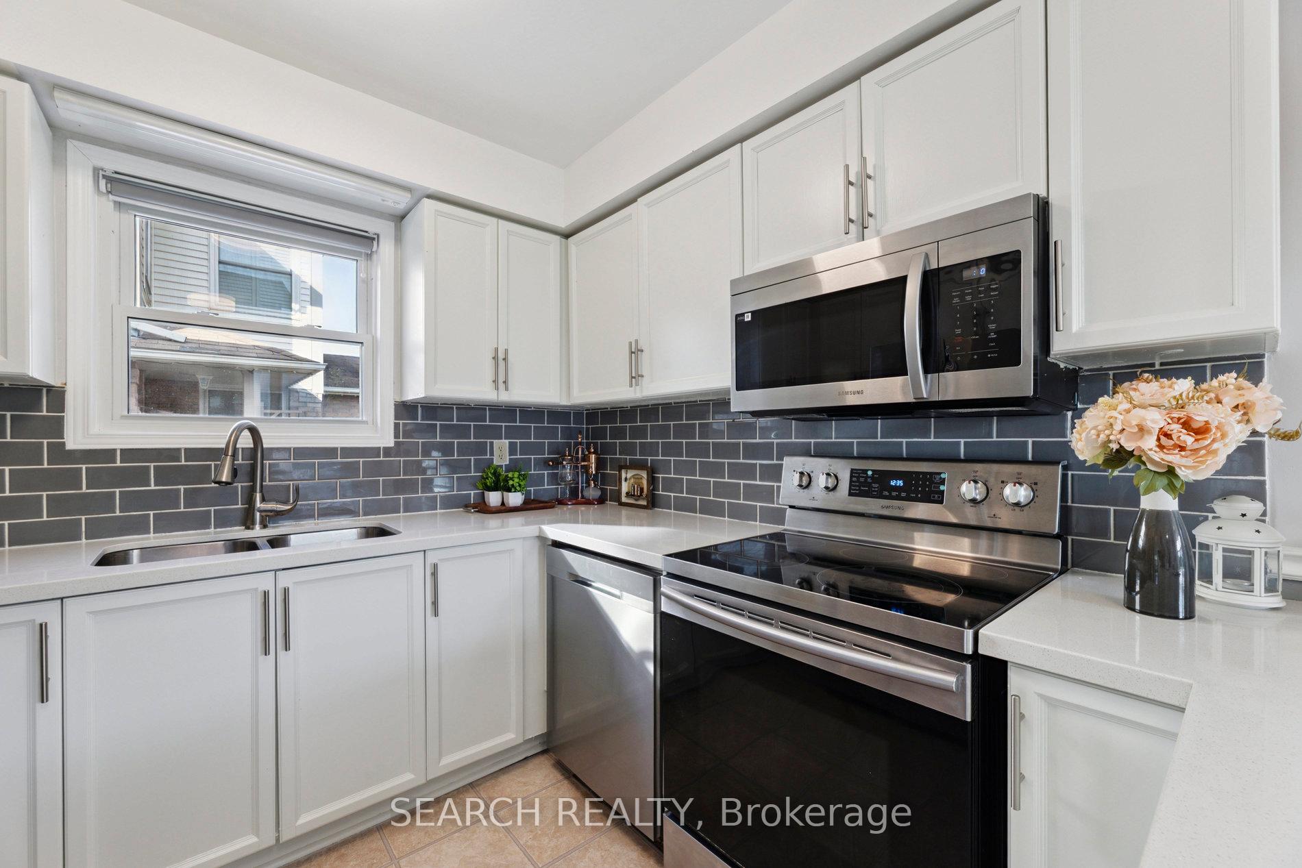 Photo 7 of 955 Renaissance Drive, Oshawa, Lakeview — HOMEH