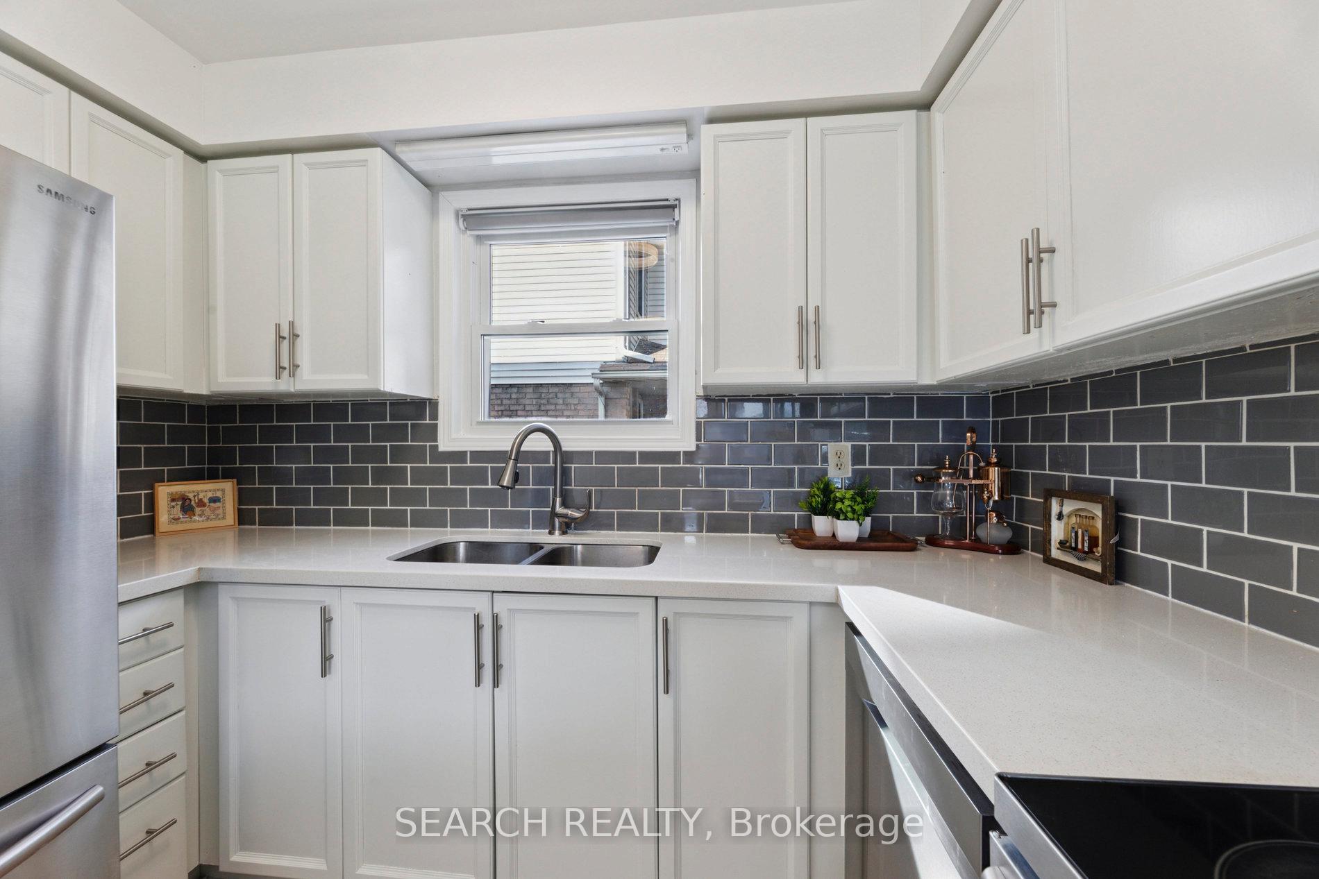 Photo 9 of 955 Renaissance Drive, Oshawa, Lakeview — HOMEH