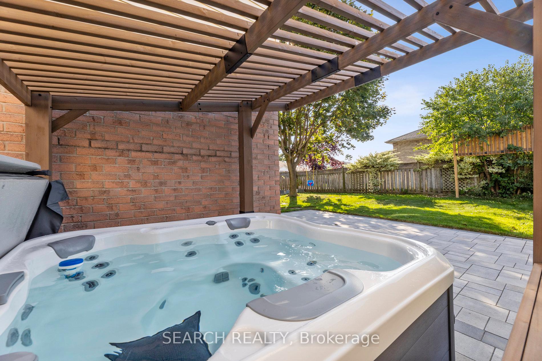 Photo 33 of 955 Renaissance Drive, Oshawa, Lakeview — HOMEH