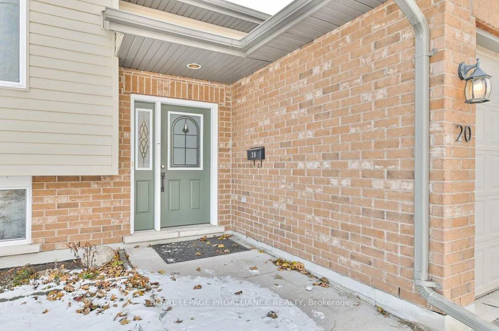 Photo 3 of 20 Terance Street, Quinte West, Trenton Ward — HOMEH
