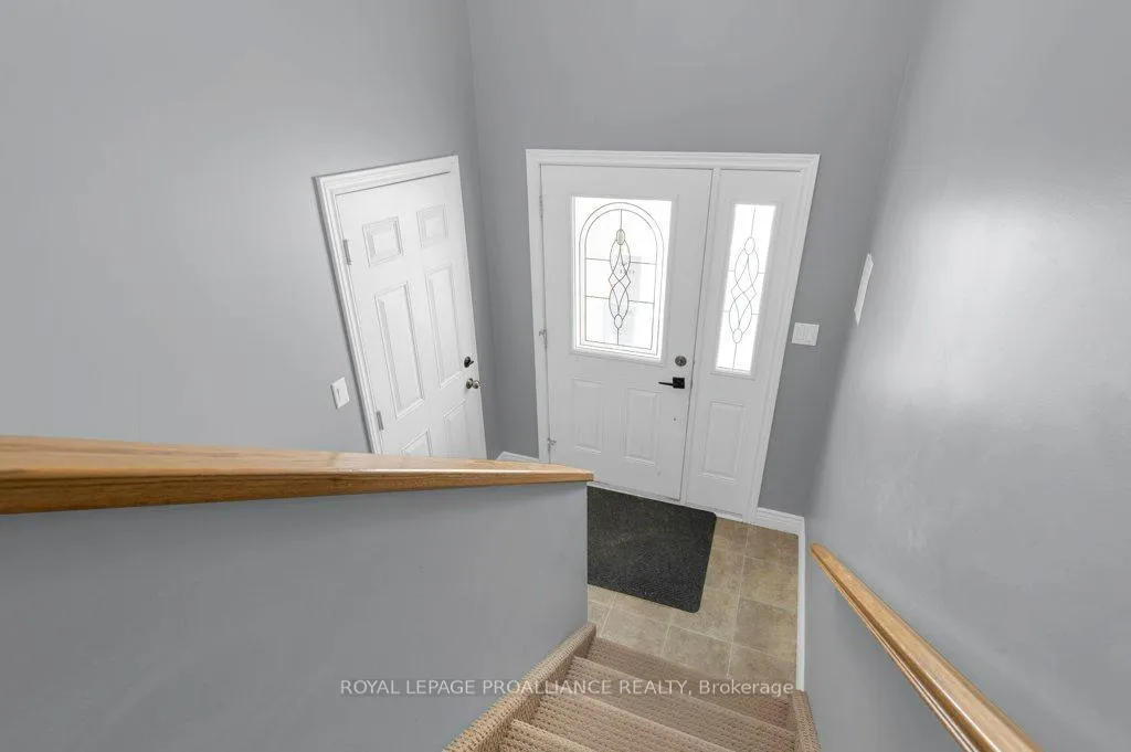 Photo 4 of 20 Terance Street, Quinte West, Trenton Ward — HOMEH