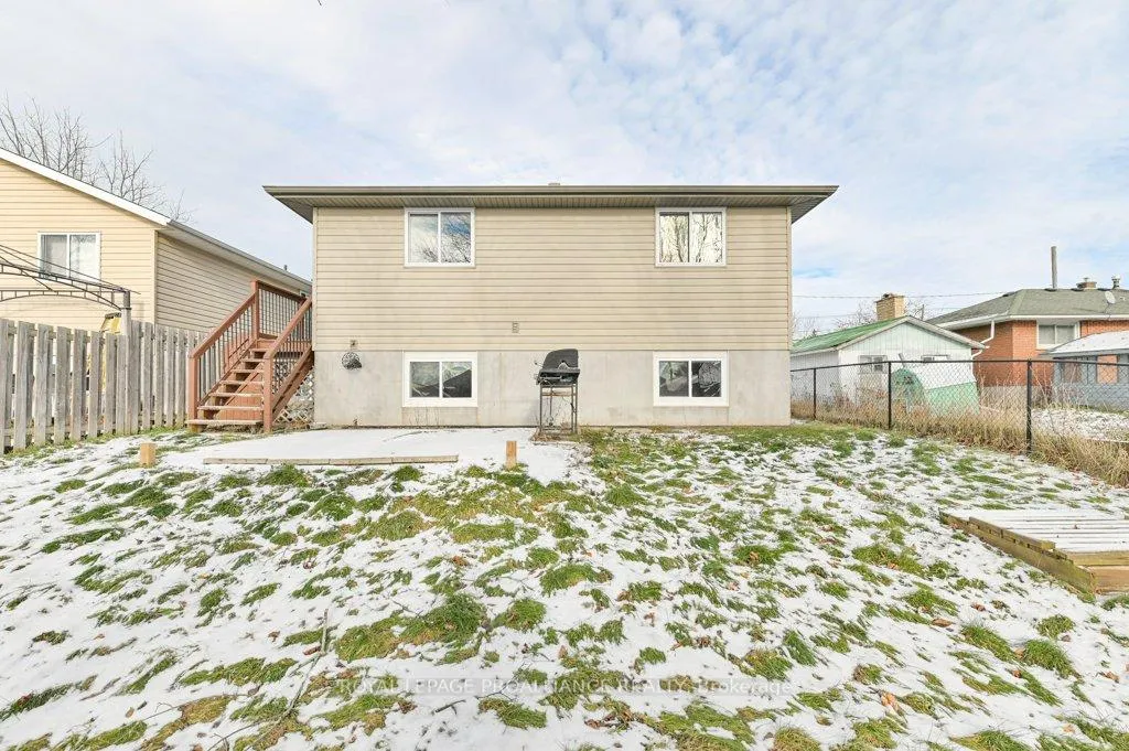 Photo 30 of 20 Terance Street, Quinte West, Trenton Ward — HOMEH