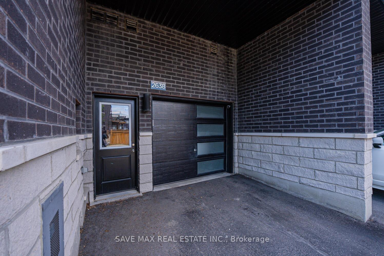 Photo 2 of 2638 Castlegate Crossing, Pickering, Duffin Heights — HOMEH