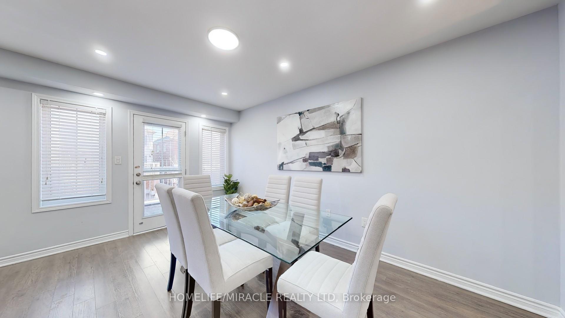 Photo 16 of 288 Casson Point, Milton, Ford — HOMEH