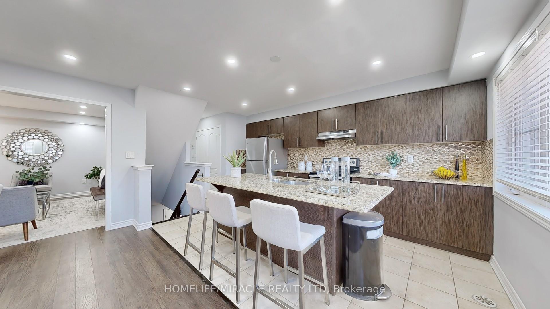 Photo 19 of 288 Casson Point, Milton, Ford — HOMEH