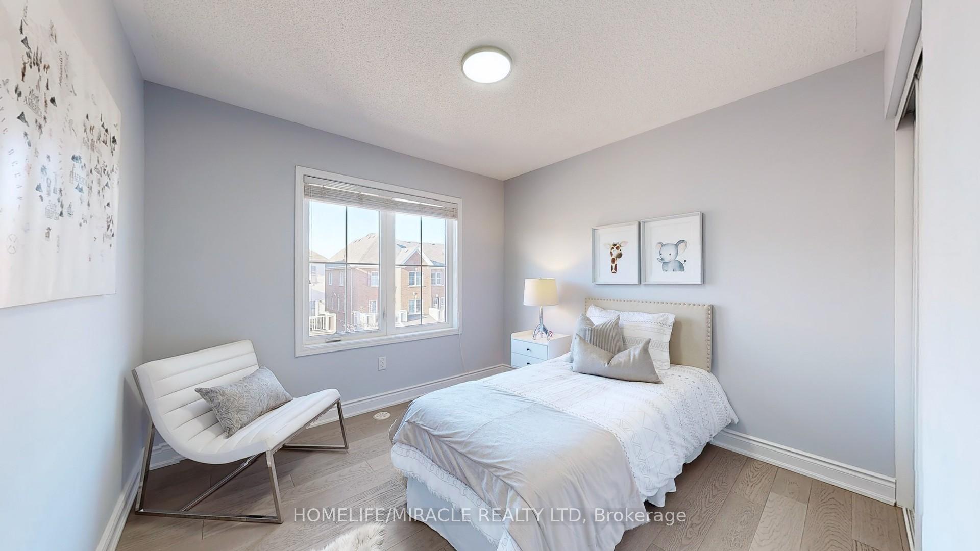 Photo 32 of 288 Casson Point, Milton, Ford — HOMEH